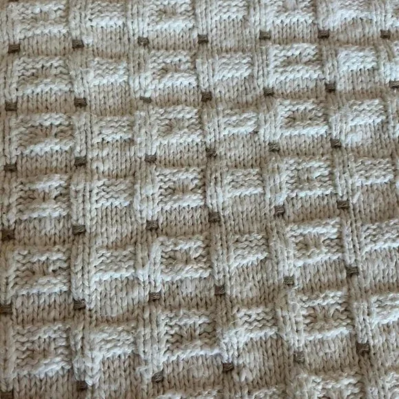 Jantzen Sport Men’s Cream and Tan Textured Grandpa Sweater size Medium - Picture 2 of 3